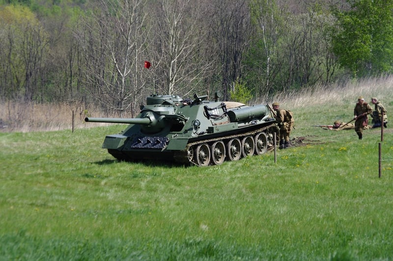 tank-army-combat-war-military